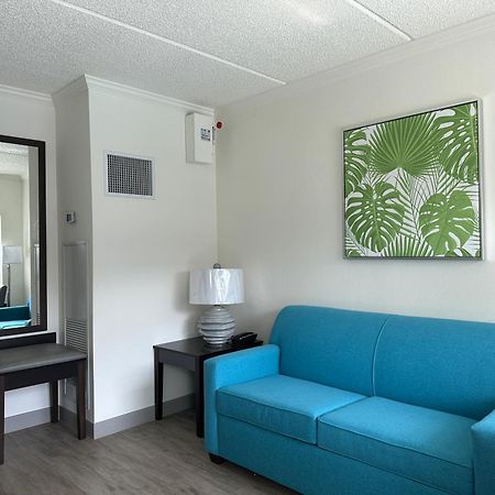 Oasis Bay Suites, Tampa, Busch Gardens, Usf Bagian luar foto