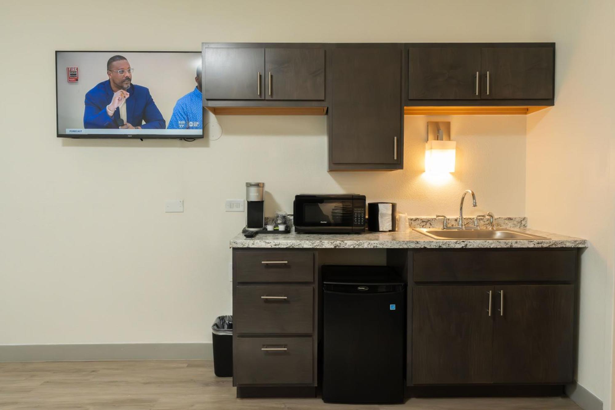 Oasis Bay Suites, Tampa, Busch Gardens, Usf Bagian luar foto