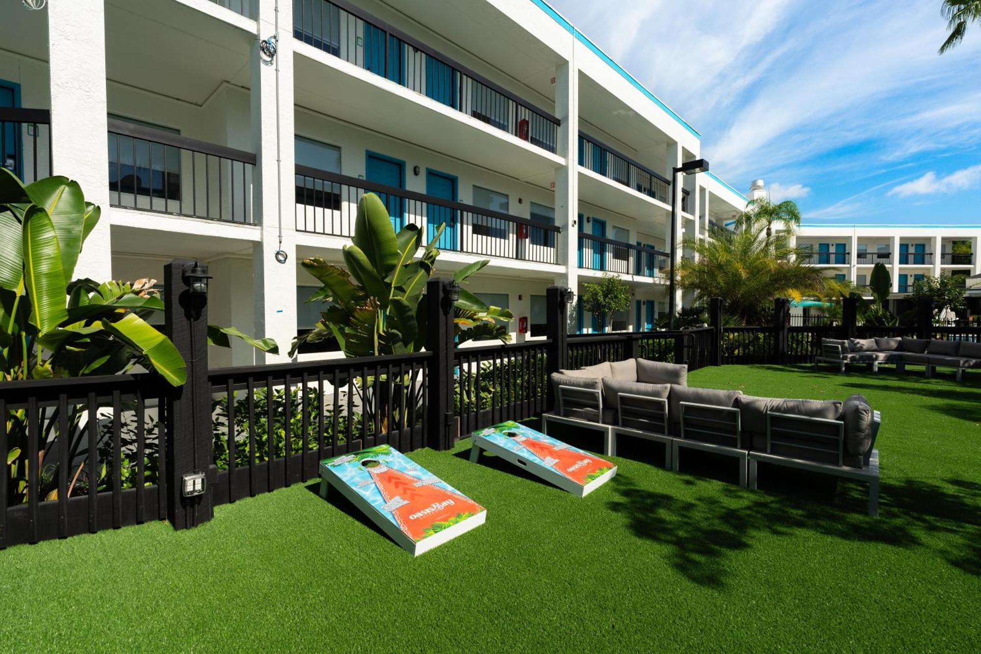 Oasis Bay Suites, Tampa, Busch Gardens, Usf Bagian luar foto
