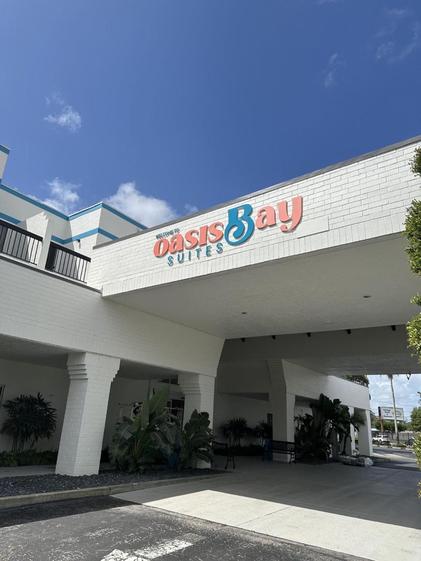 Oasis Bay Suites, Tampa, Busch Gardens, Usf Bagian luar foto